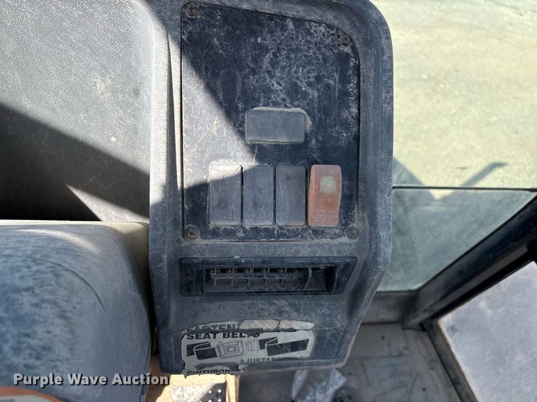 image for item EM2527 1999 Caterpillar 416C backhoe