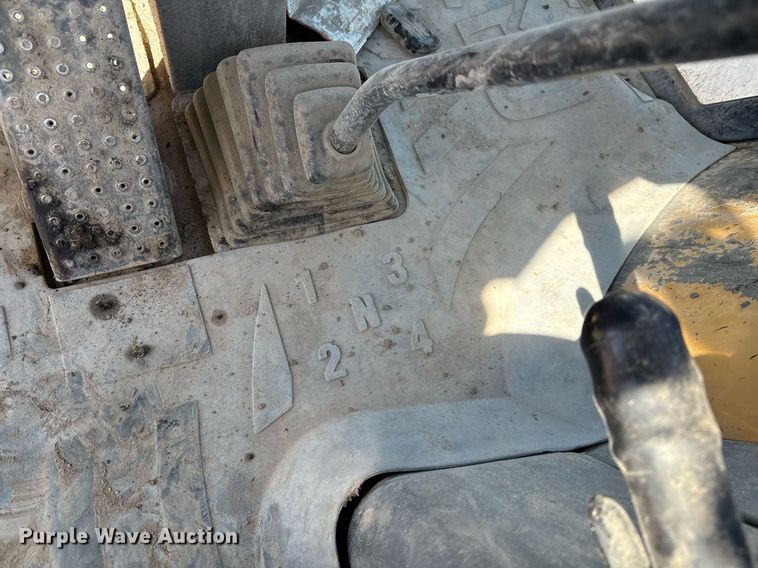 image for item EM2527 1999 Caterpillar 416C backhoe