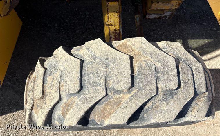 image for item EM2527 1999 Caterpillar 416C backhoe