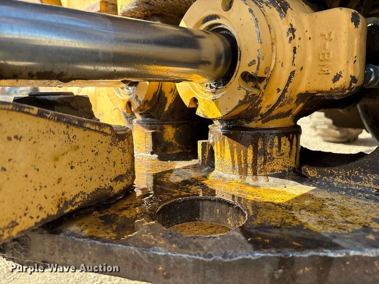 image for item EM2528 1997 Caterpillar 416C backhoe