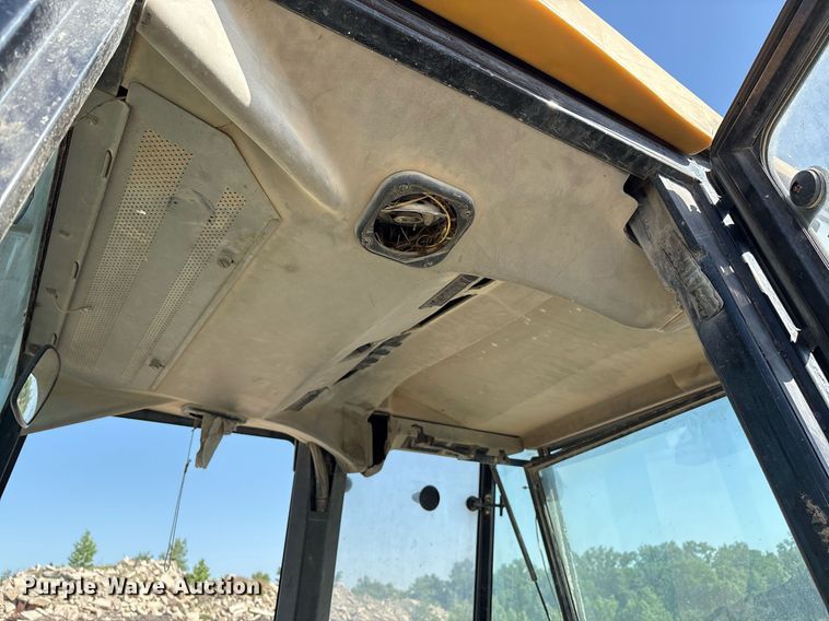 image for item EM2528 1997 Caterpillar 416C backhoe