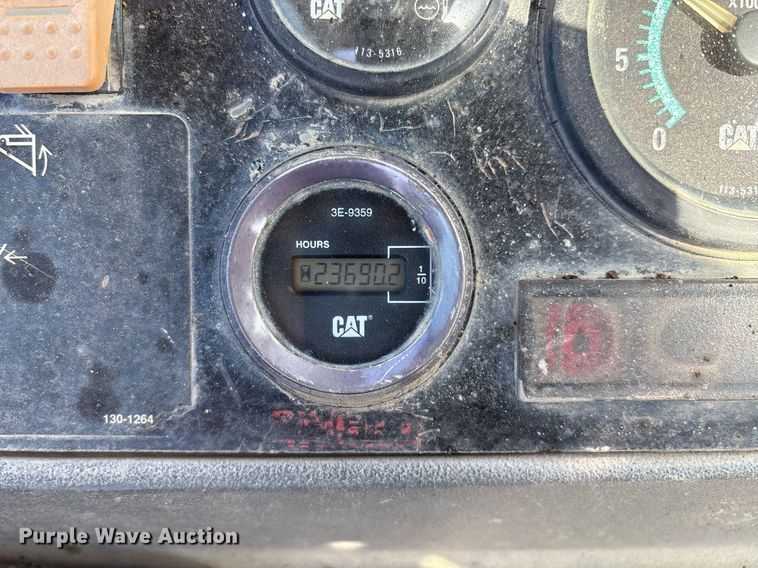 image for item EM2528 1997 Caterpillar 416C backhoe