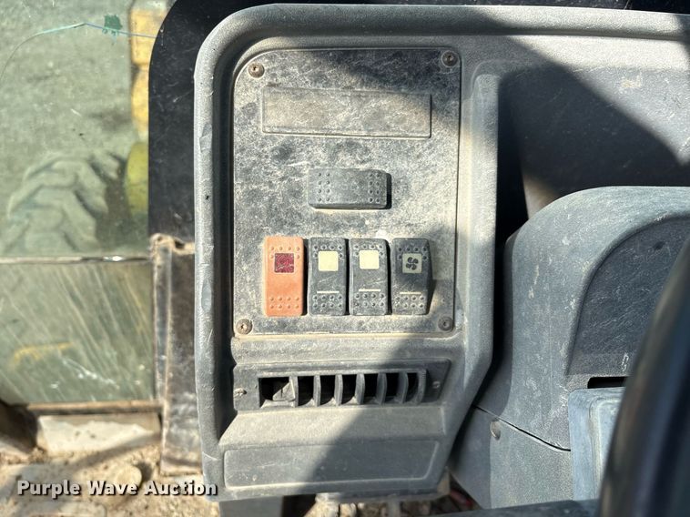 image for item EM2528 1997 Caterpillar 416C backhoe