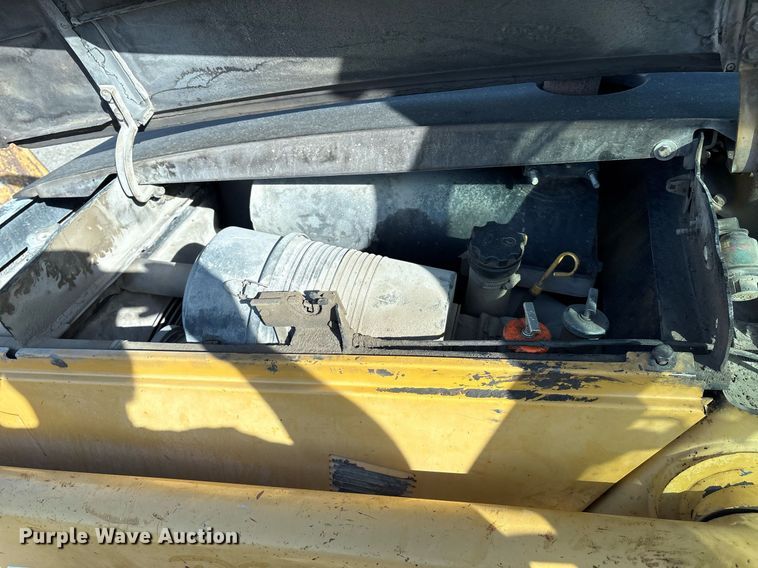 image for item EM2528 1997 Caterpillar 416C backhoe