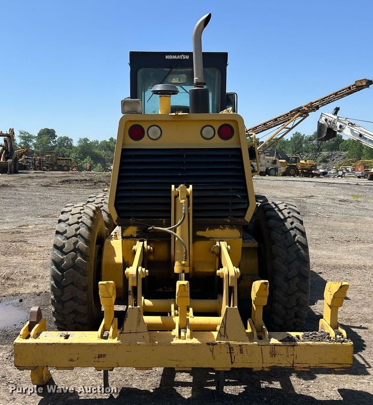 image for item EM2529 Komatsu GD650 motor grader