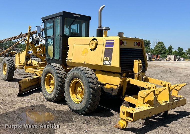 image for item EM2529 Komatsu GD650 motor grader