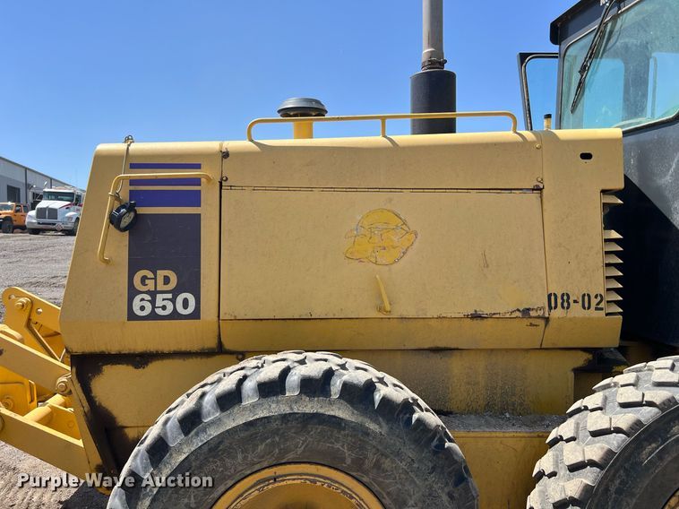 image for item EM2529 Komatsu GD650 motor grader