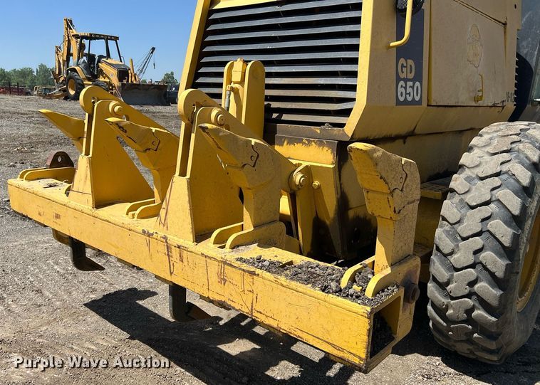 image for item EM2529 Komatsu GD650 motor grader