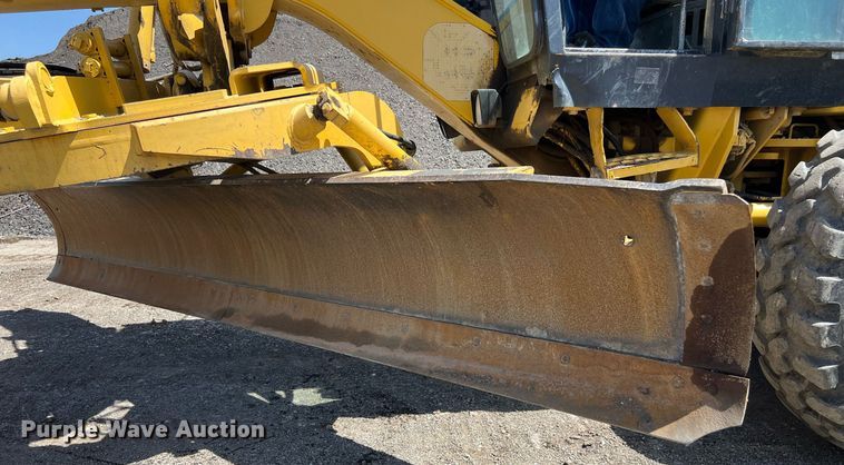image for item EM2529 Komatsu GD650 motor grader