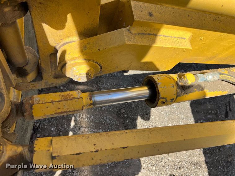 image for item EM2529 Komatsu GD650 motor grader