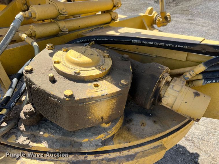 image for item EM2529 Komatsu GD650 motor grader