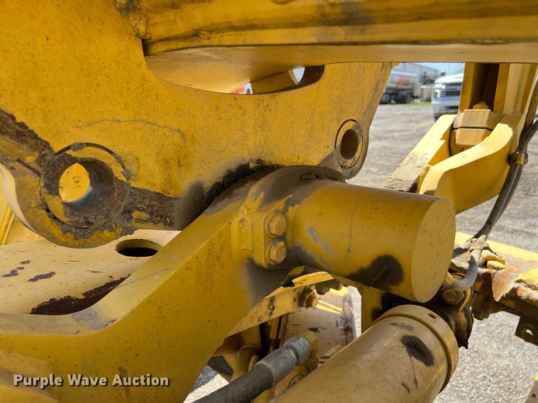 image for item EM2529 Komatsu GD650 motor grader