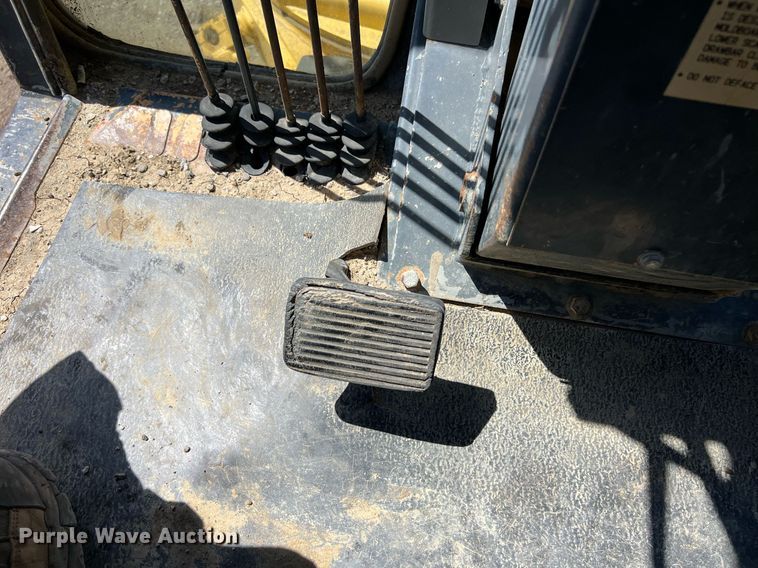 image for item EM2529 Komatsu GD650 motor grader