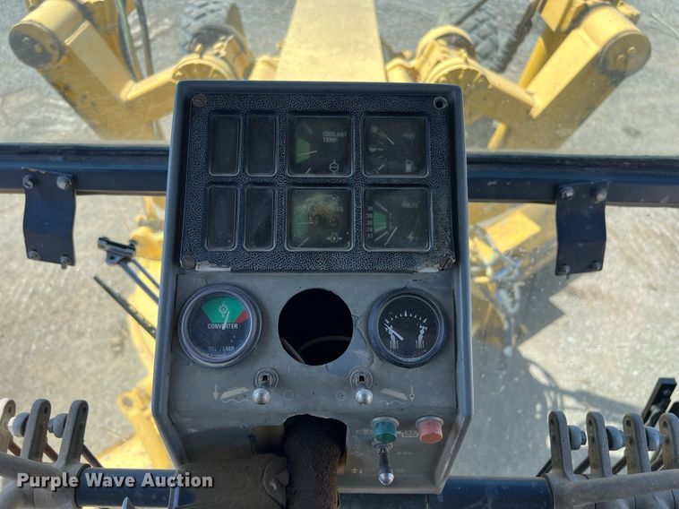 image for item EM2529 Komatsu GD650 motor grader