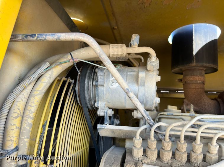 image for item EM2529 Komatsu GD650 motor grader