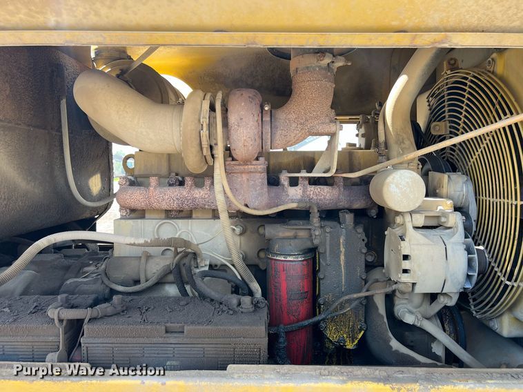 image for item EM2529 Komatsu GD650 motor grader