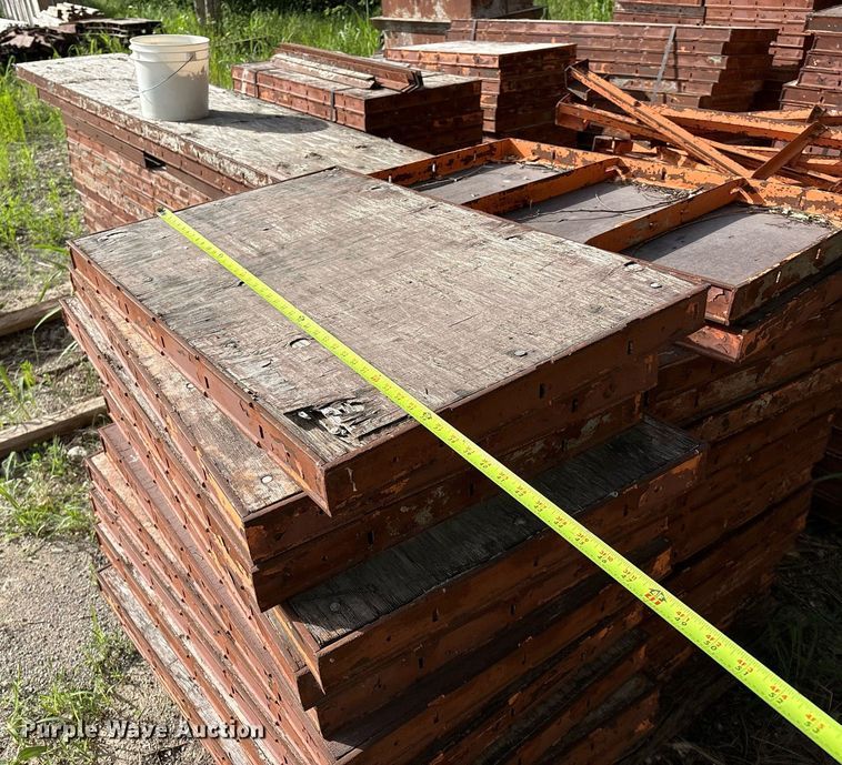 image for item EM2536 Concrete forms