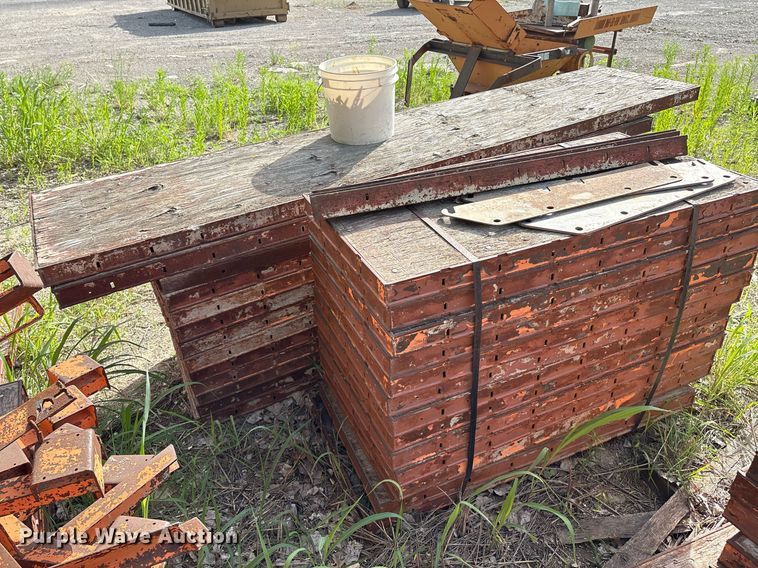 image for item EM2536 Concrete forms