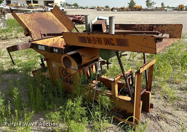 image for item EM2537 MBW curb machine