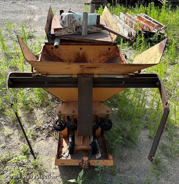 image for item EM2537 MBW curb machine