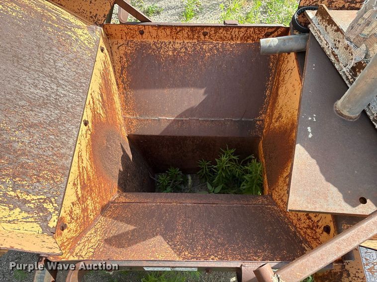 image for item EM2537 MBW curb machine