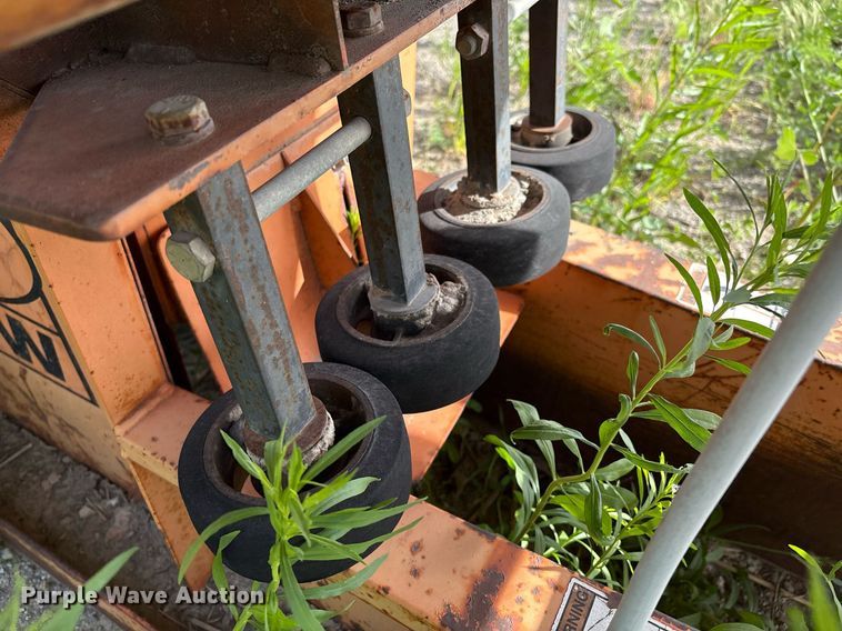 image for item EM2537 MBW curb machine