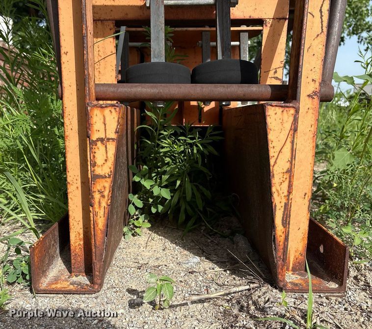 image for item EM2537 MBW curb machine