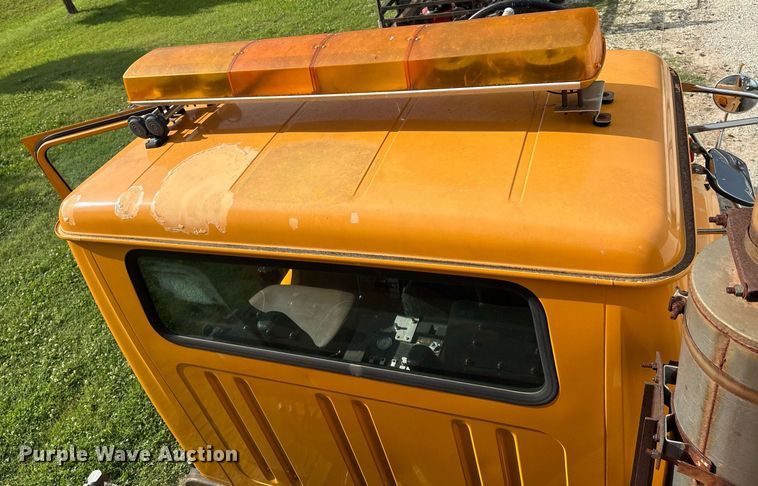 image for item EM2549 2000 International 4900 sewer jetter truck