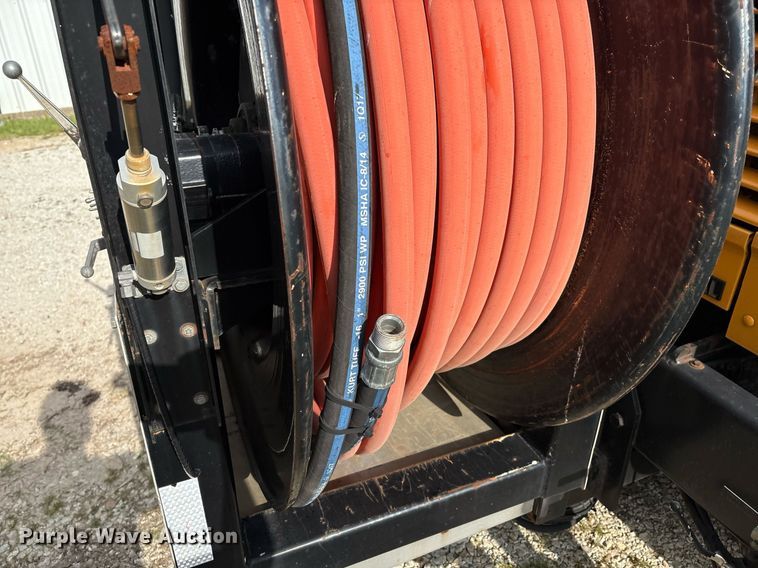 image for item EM2549 2000 International 4900 sewer jetter truck