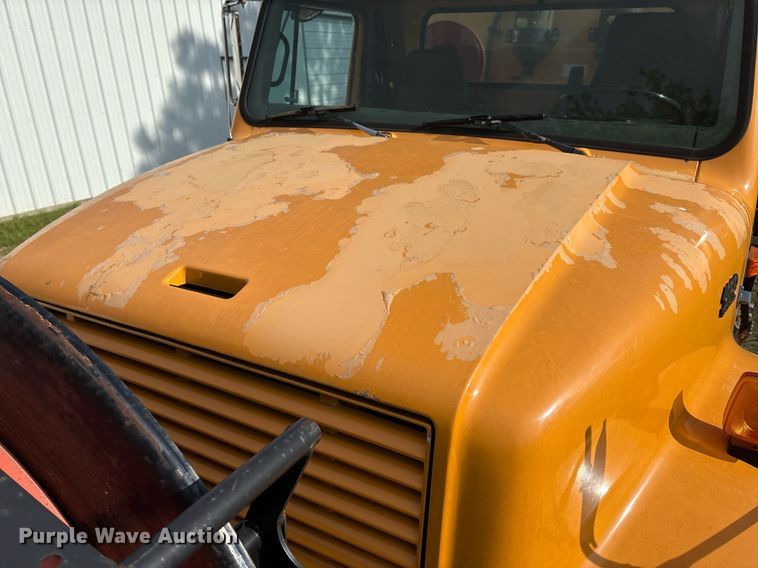 image for item EM2549 2000 International 4900 sewer jetter truck