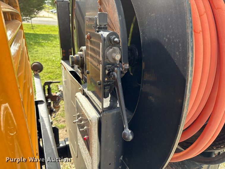 image for item EM2549 2000 International 4900 sewer jetter truck