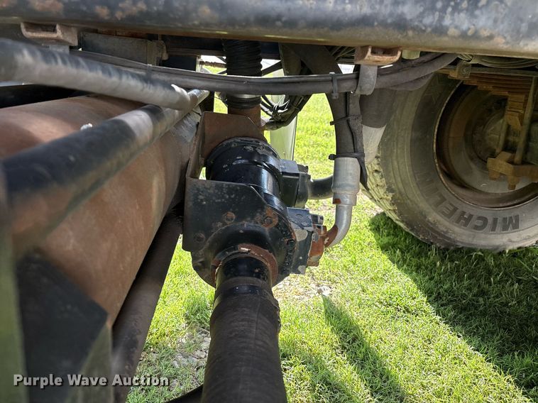 image for item EM2549 2000 International 4900 sewer jetter truck