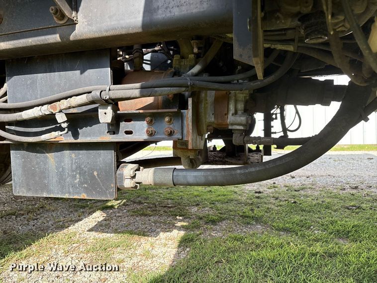 image for item EM2549 2000 International 4900 sewer jetter truck