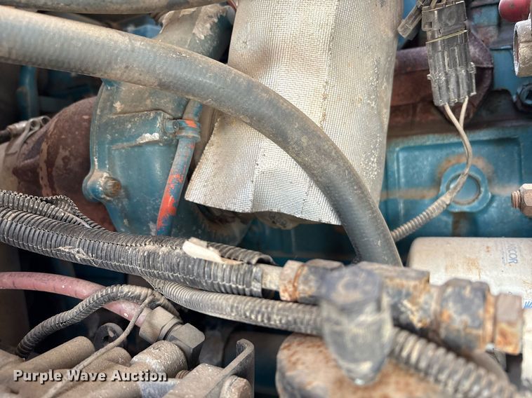 image for item EM2549 2000 International 4900 sewer jetter truck