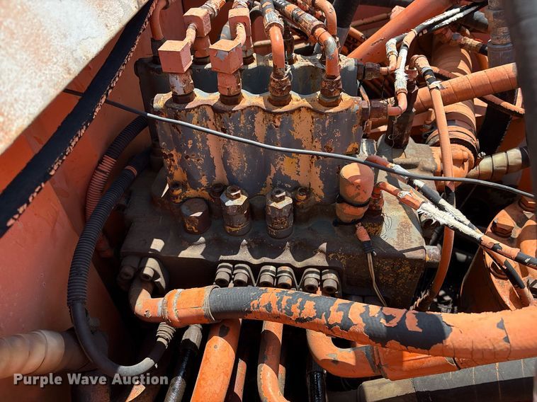 image for item EM2565 1995 Hitachi EX270LC excavator