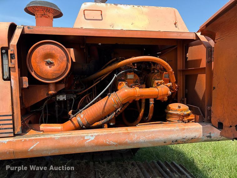 image for item EM2565 1995 Hitachi EX270LC excavator