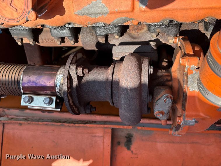 image for item EM2565 1995 Hitachi EX270LC excavator