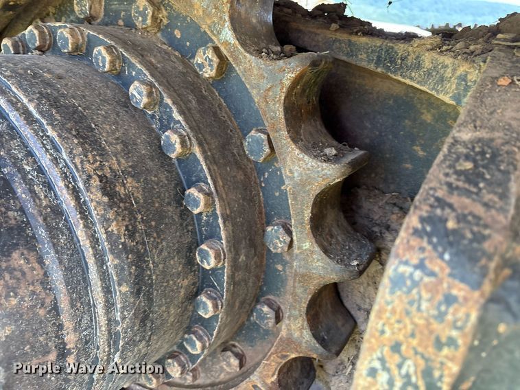 image for item EM2565 1995 Hitachi EX270LC excavator