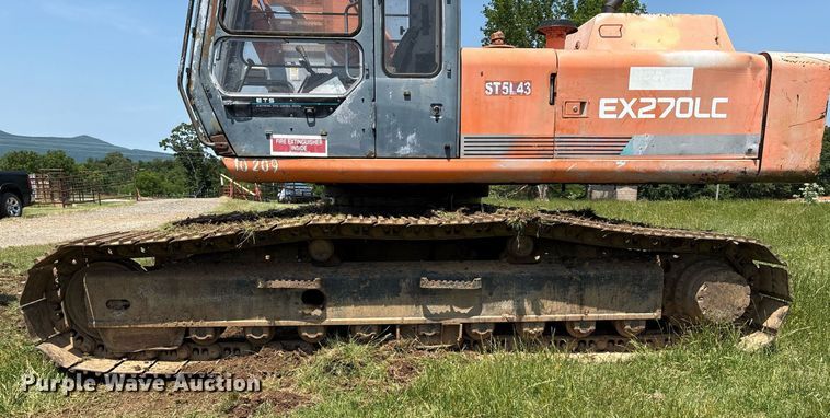 image for item EM2565 1995 Hitachi EX270LC excavator