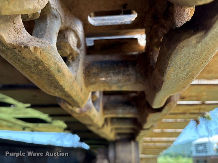 image for item EM2565 1995 Hitachi EX270LC excavator