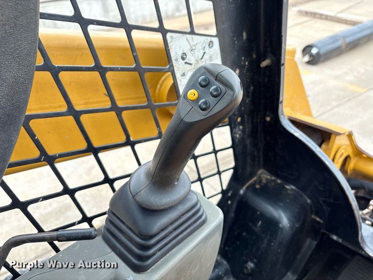 image for item EM2573 2019 Caterpillar 259D3 tracked skid steer loader