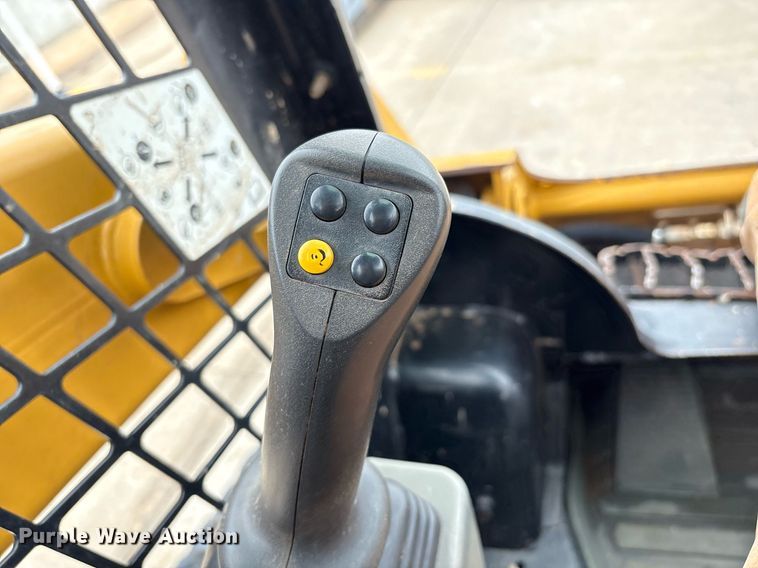 image for item EM2573 2019 Caterpillar 259D3 tracked skid steer loader