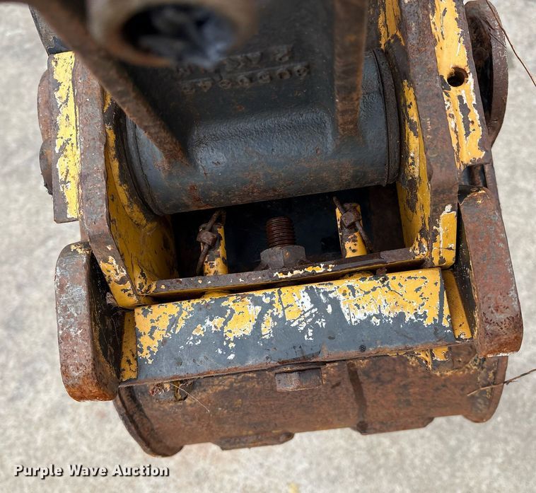 image for item EM2574 2019 John Deere 17G mini excavator