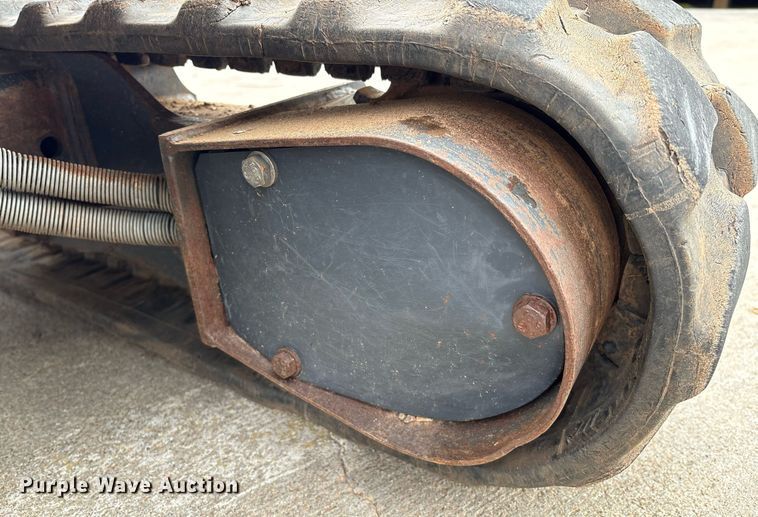 image for item EM2574 2019 John Deere 17G mini excavator