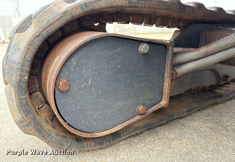 image for item EM2574 2019 John Deere 17G mini excavator