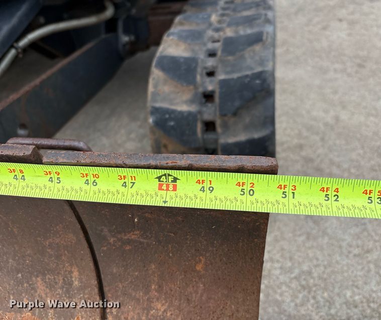 image for item EM2574 2019 John Deere 17G mini excavator