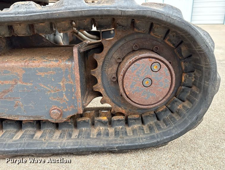 image for item EM2574 2019 John Deere 17G mini excavator