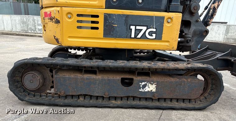 image for item EM2574 2019 John Deere 17G mini excavator