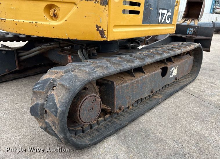 image for item EM2574 2019 John Deere 17G mini excavator