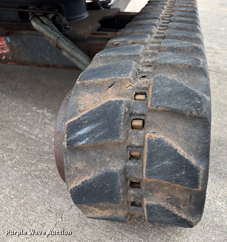 image for item EM2574 2019 John Deere 17G mini excavator